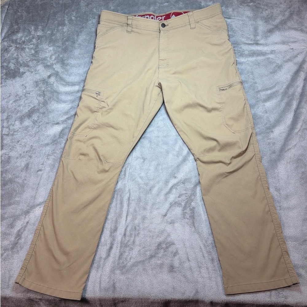 Wrangler Outdoor Series Mens 38x30 Khaki Tan Stretch Cargo Pants NW788FR